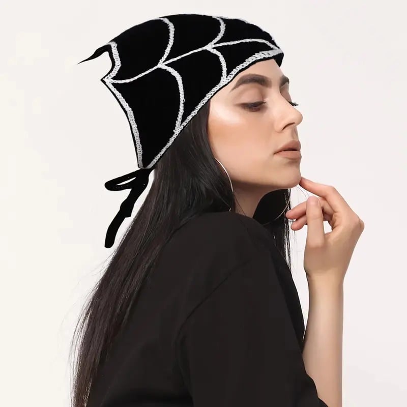 🕷️ Foulard tricoté à motif toile d’araignée pour Halloween 🕷️