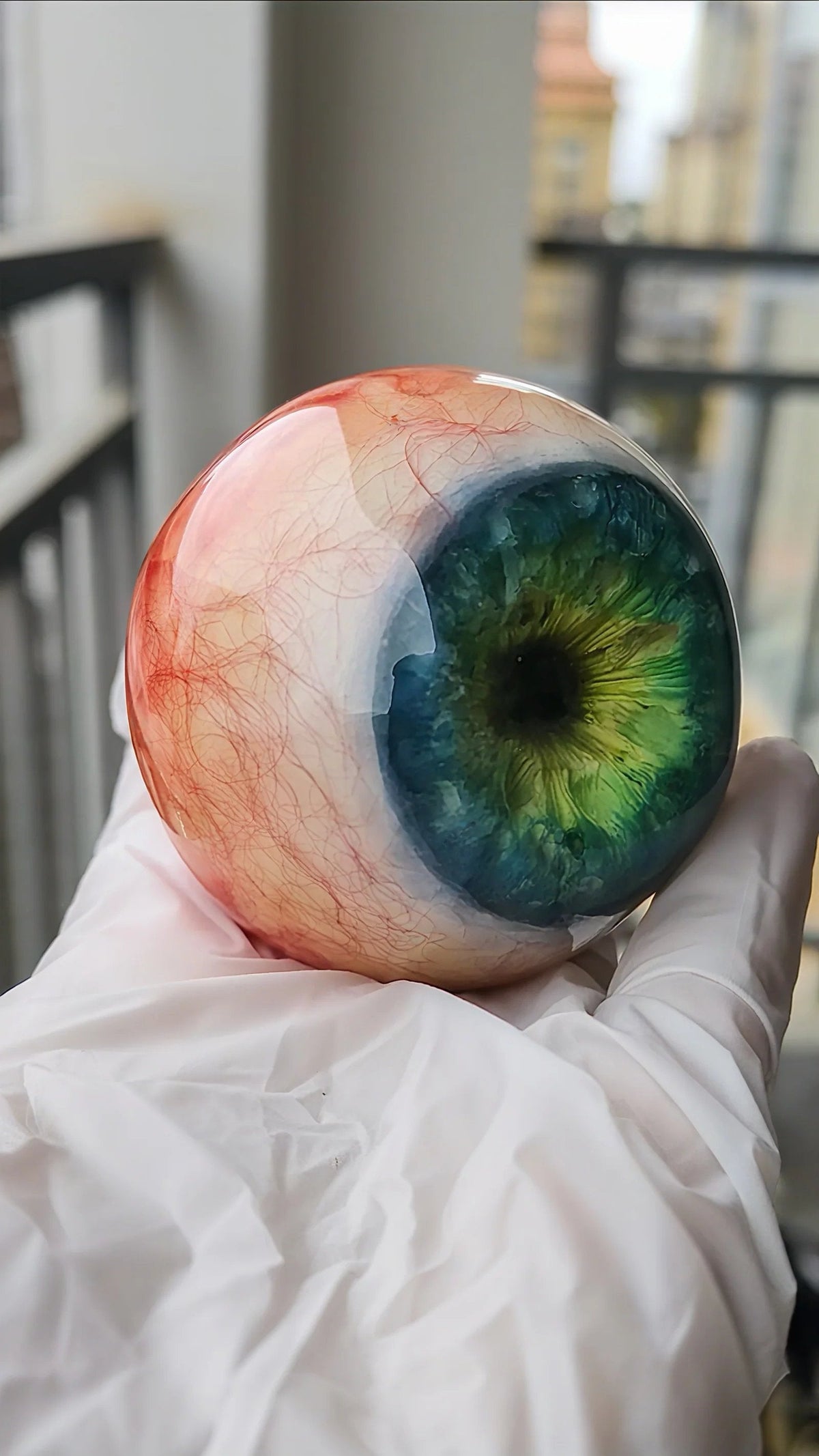 Décoration d’œil de monstre hyperréaliste 👁️